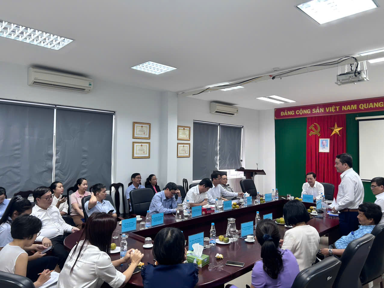 Đoàn công tác Ban Tuyên giáo và Dân vận Trung ương làm việc tại Viện Nghiên cứu Khoa học Miền Trung